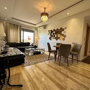 Chic & Cozy Tres Calme Apartment